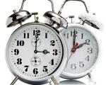 Zwei Uhren Zeitumstellung - Zeitumstellung ade: In der Türkei gilt ab diesem Jahr permanent die Sommerzeit.