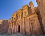 Petra in Jordanien - Petra war einer der wichtigsten und reichsten Handelsposten des Nabatäer-Reichs und hatte seine Blütezeit im 3. Jahrhundert v. Chr.