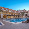 Side Story Resort & Spa