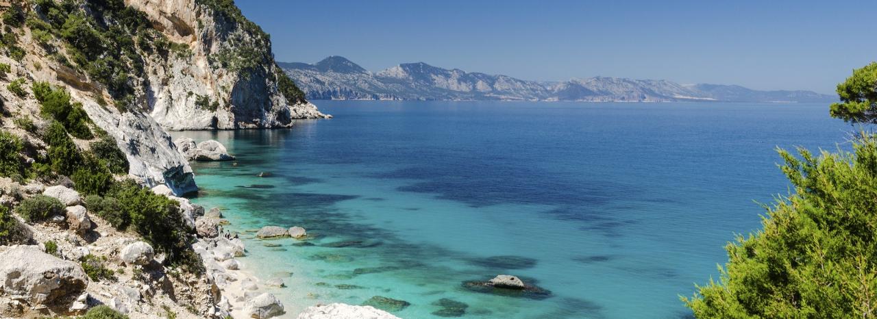 Rundreise_Italien: Sardinien - Spiaggia di Cala Coticcio
