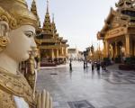 Tempel und Statue in Myanmar - Myanmar erteilt ab Oktober 2019 Touristen-Visa bei der Einreise am Flughafen.