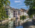 Frankreich: Elsass Lothringen - Frankreich plant die Umstellung des COVID-Zertifikats auf einen reinen Impfpass.