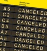Insgesamt 132 Starts und Landungen fallen am London City Airport aus. Anzeigetafel Flugstreichungen