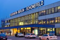Passagiere ab Berlin können mit Ryanair im Sommer nach Bosnien-Herzegowina fliegen. © Flughafen Berlin-Schönefeld Flughafen Berlin-Schönefeld