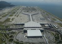 Der Flughafen Hongkong ist über eine 55 Kilometer lange Brücke mit dem chinesischen Festland verbunden. © Hong Kong Airport Authority Hong Kong Airport Luftaufnahme