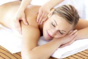 Der Trend im Wellness-Bereich geht wieder verstärkt hin zu traditionellen und natürlichen Behandlungen.