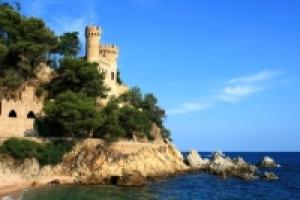 Reisen nach Spanien, wie hier etwa Lloret del Mar, werden bei den Deutschen immer beliebter.