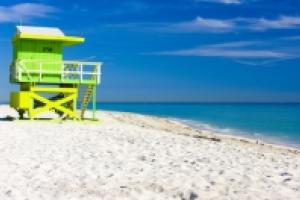 Sonne, blaues Wasser, weißer Strand. Ist die Traumreise stornierbar, wenn das Öl die Idylle trübt?