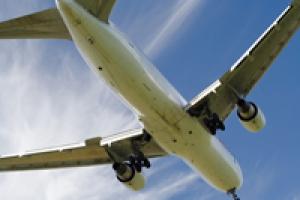 Durch zusätzliche Abgaben wird das Reisen für die Deutschen 2011 teurer.