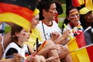 In vielen Fällen bleibt den Fans während der Euro 2012 nur noch der Zeltplatz als Übernachtungsplatz.