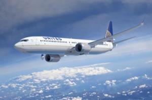 United Airlines schafft dauerhaft die Umbuchungsgebühren auf Inlandsflügen ab. © United Continental Holdings, Inc. United Airlines Flugzeug in der Luft