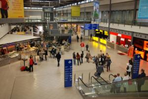 Ab dem Flughafen Leipzig geht es im Winter 2019/2020 mit Corendon nach Agadir und Sharm el Sheikh. © Archiv Flughafen Leipzig/Halle GmbH Terminal B des Flughafens Leipzig-Halle