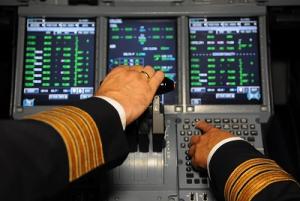 Die französischen Piloten haben ihren für den 14. bis 19. Mai angekündigten Streik abgesagt. Piloten im Cockpit