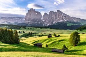 Sky Alps verbindet Hamburg mit Südtirol. Italien: Südtirol, Seiser Alm