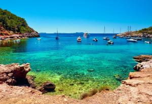 Condor verbindet Zürich ab Juli 2021 mit Ibiza. Ibiza-Spanien