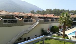 Han Deluxe Hotel & Suites