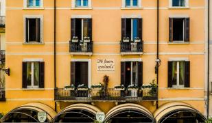 Apartments The Flowers Apartments The Flowers