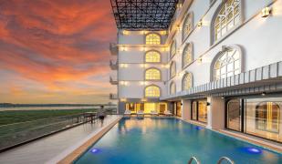 Eastin Hotel Vientiane Eastin Hotel Vientiane