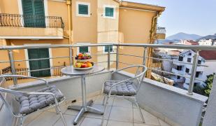 Hotel La Mer Hotel La Mer