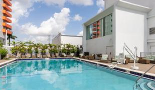 DoubleTree by Hilton Miami North I-95 DoubleTree by Hilton Miami North I-95