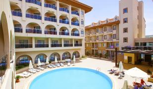 Side Aluna Hotel