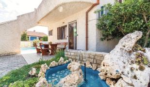 Apartments Biserka 1495 Apartments Biserka 1495