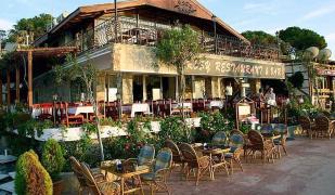 Hotel Rosy Suites