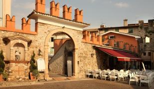 Corte San Luca