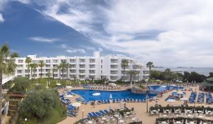 Tropic Garden Hotel & Apartments