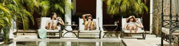 Pool, Urlaub, Sonnenliegen, Palmen