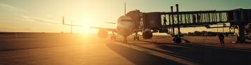 Flugzeug Airport Sonnenuntergang Emotion