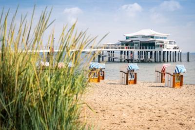 20038-timmendorfer-strand_gettyimages-1340680549
