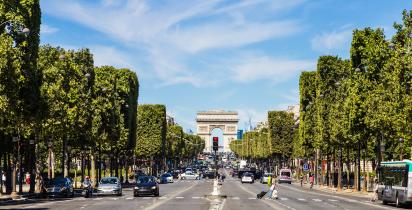 Frankreich: Paris Champs Elysees