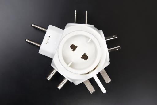 Reisestecker, Reiseadapter