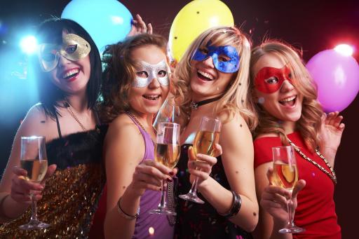 Warum verkleiden wir uns zum Karneval