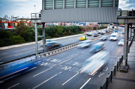 12 Tipps für den Linksverkehr mit dem Mietwagen| CHECK 24