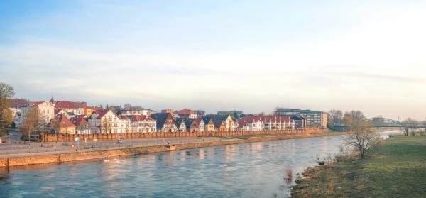 Fluss, Ufer, Stadt Minden