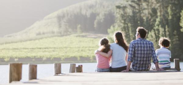 Emotion: Familie am See