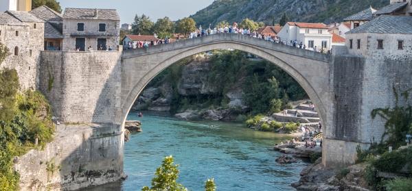 Brücke, Fluss Bosnien und Herzegowina