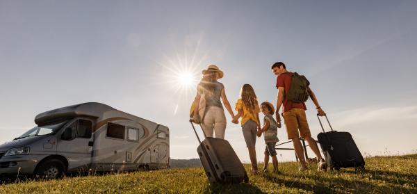 Camper, Wohnmobil, Familie