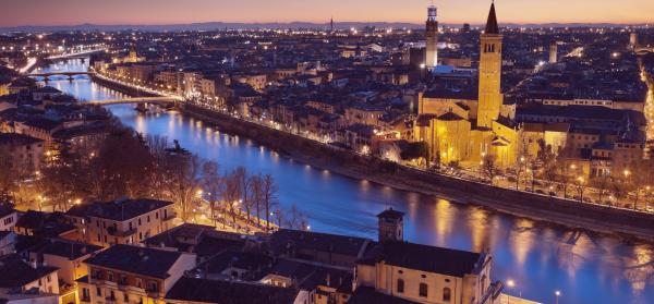 Etsch bei Nacht Verona