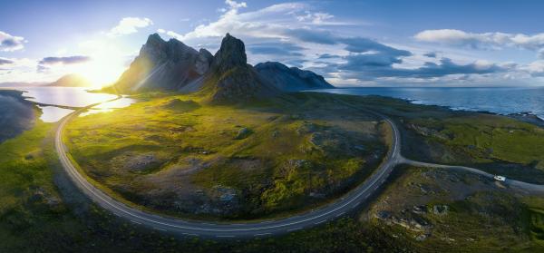 Berge, Meer Island