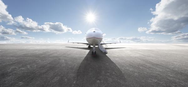 Flugzeug+Flughafen+Flugplatz+Himmel+Sonne