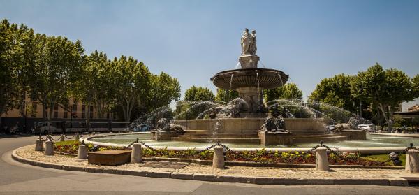 Brunnen, Wasser, Baum Aix En Provence