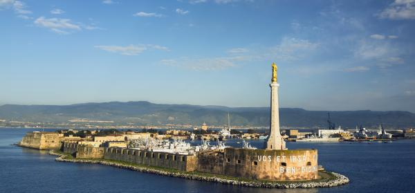 Hafen, Meer, Berg