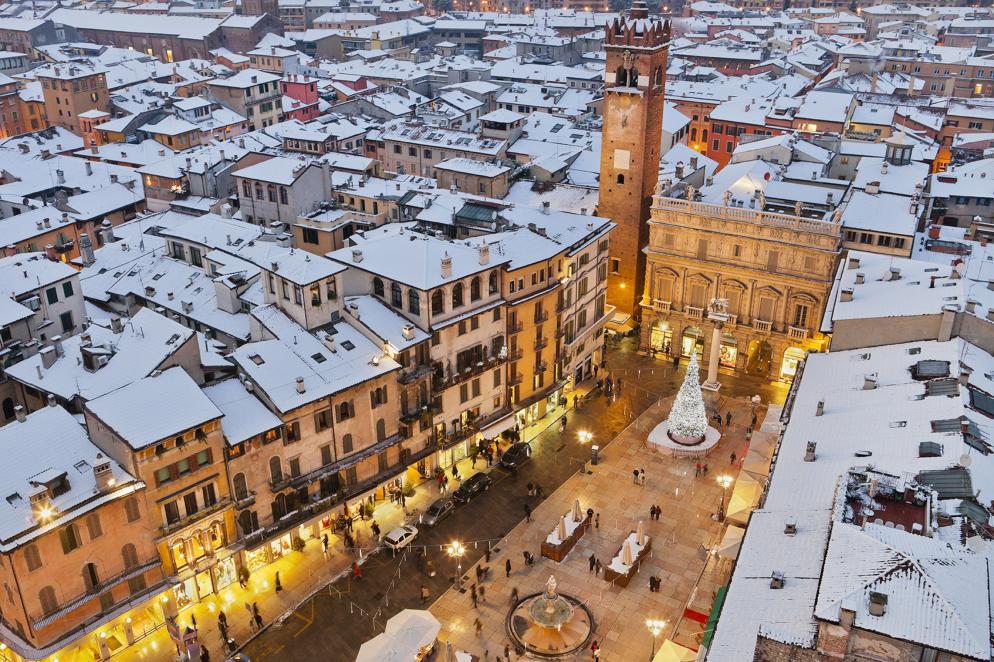 Piazza delle Erbe - Verona Piazza delle Erbe - Verona