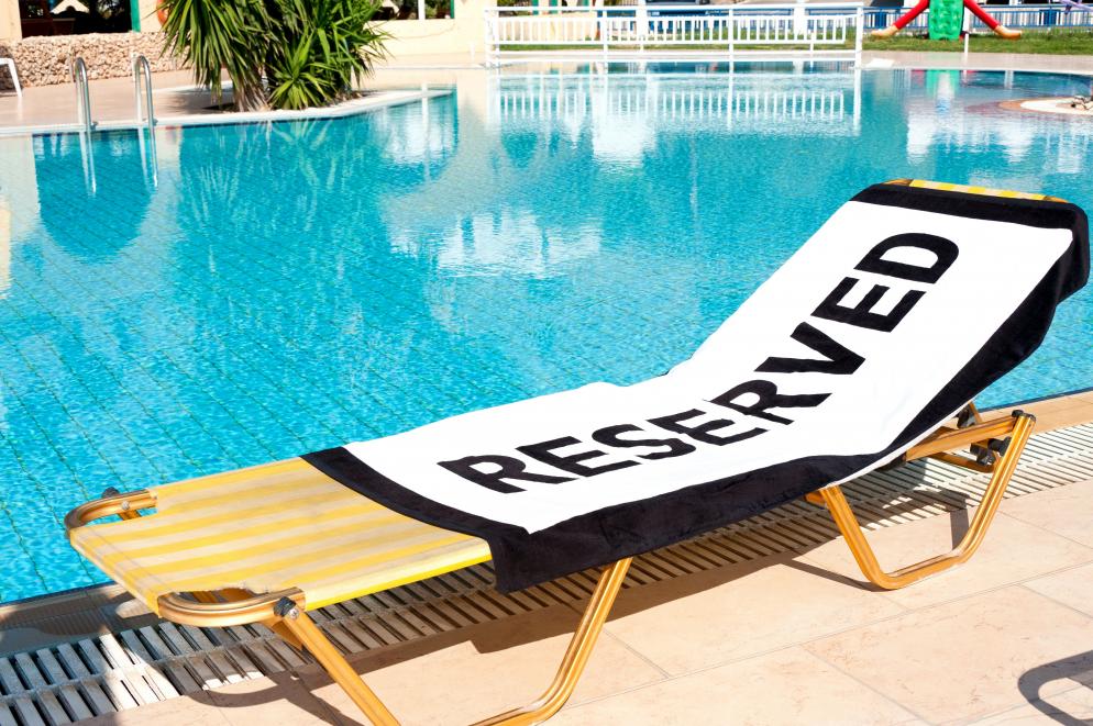 Hotelliege+Handtuch+Liege_reserviert