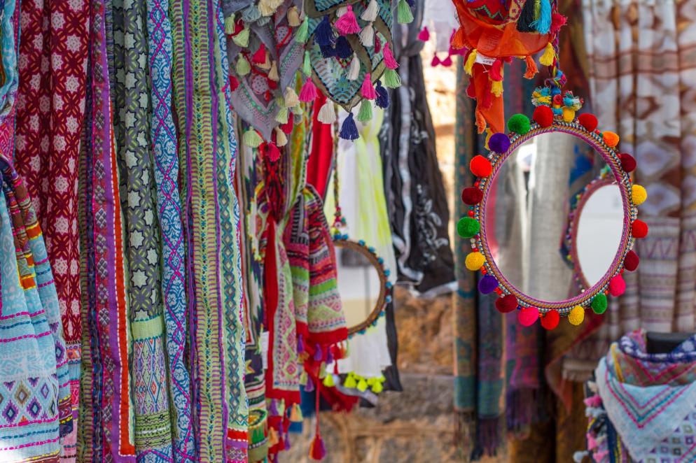 Spanien: Ibiza - Hippie Markt