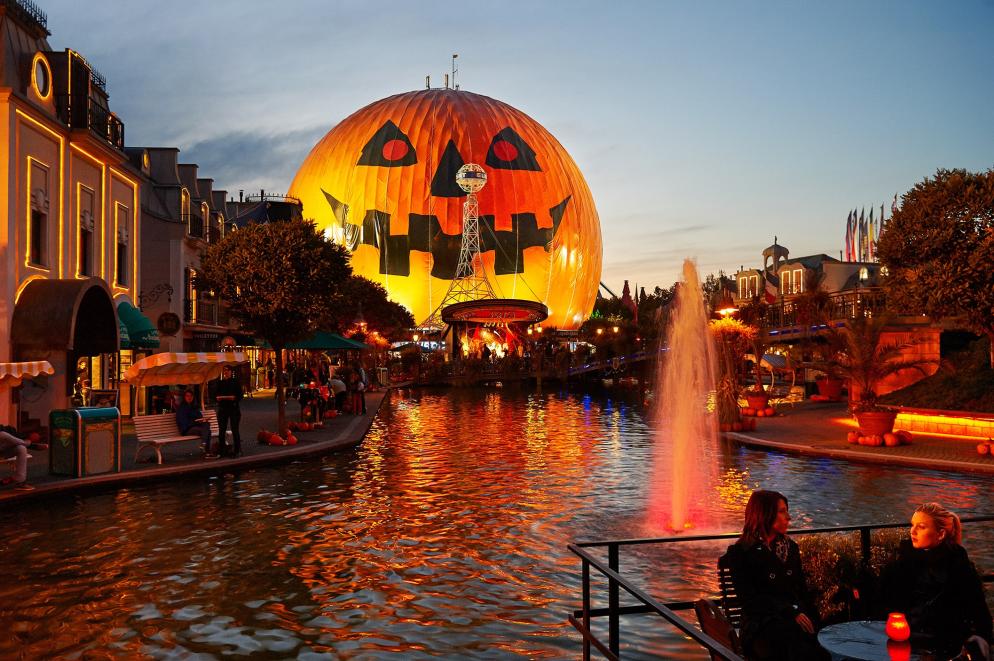 Europapark: Halloween - Riesen Kürbis