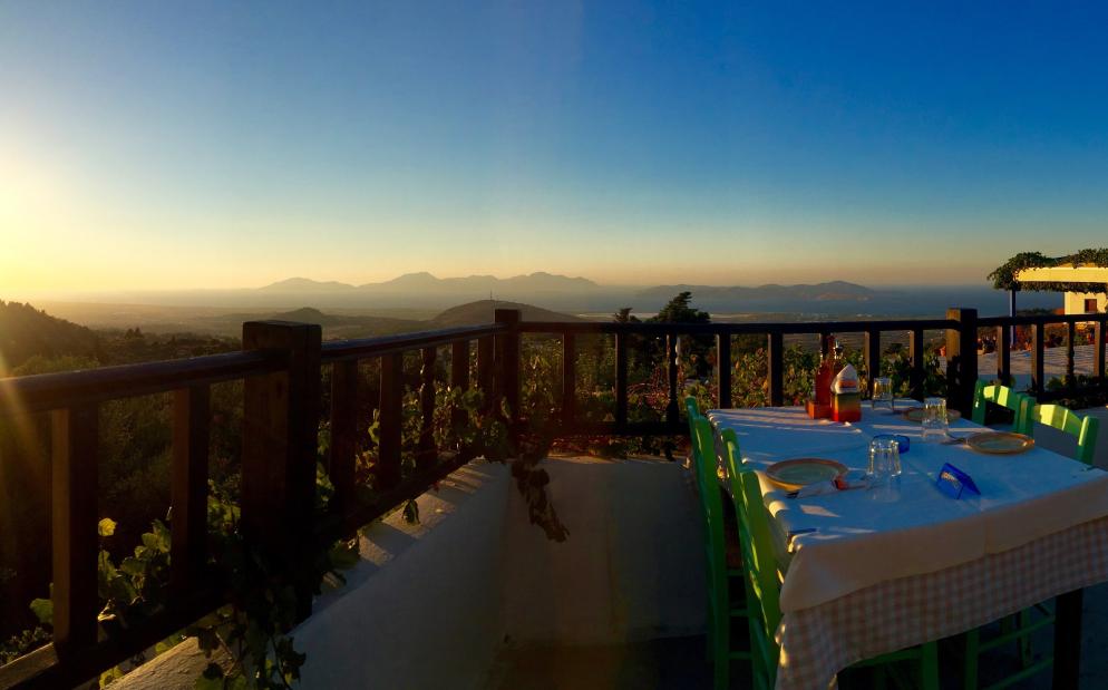 Griechenland: Kos Zia Restaurant Terrasse Sonnenuntergang